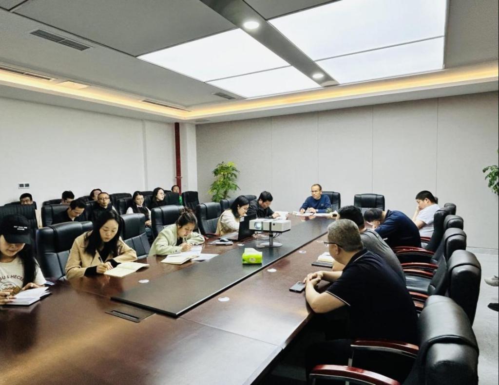 学院开展专任教师“全员上示范课”专题教学研讨会